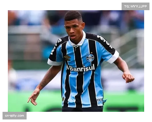 曼联考察格雷米奥17岁天才后卫爱德华多